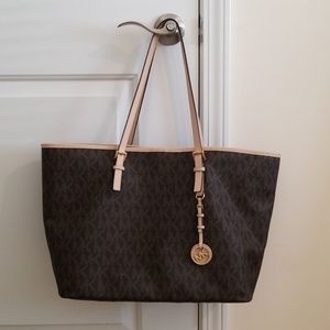 LOWEST!!! Large MK Jet Set Tote